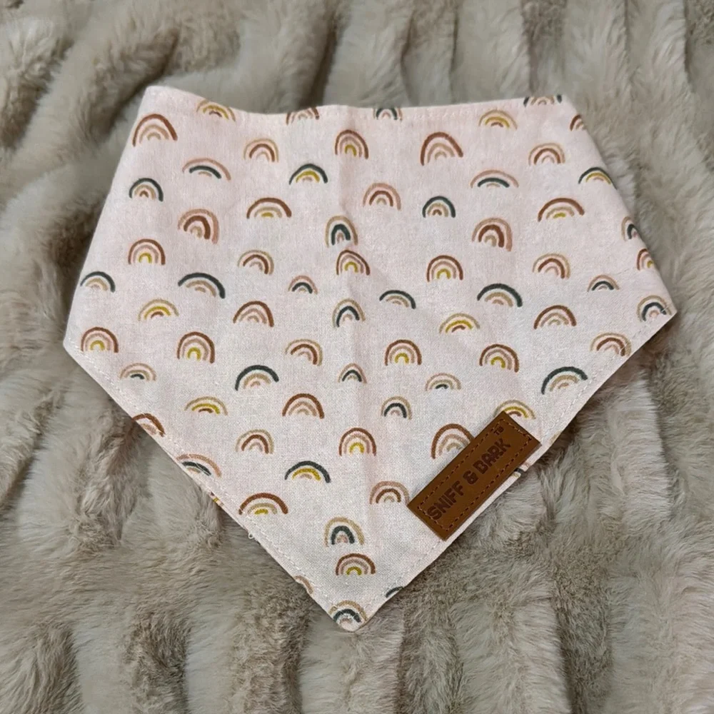 Sniff & Bark Rainbow bandana for pet. (Large)